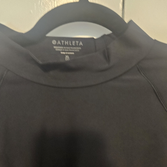 Athleta NWT Interval Mock Neck Top Black - Picture 3 of 5